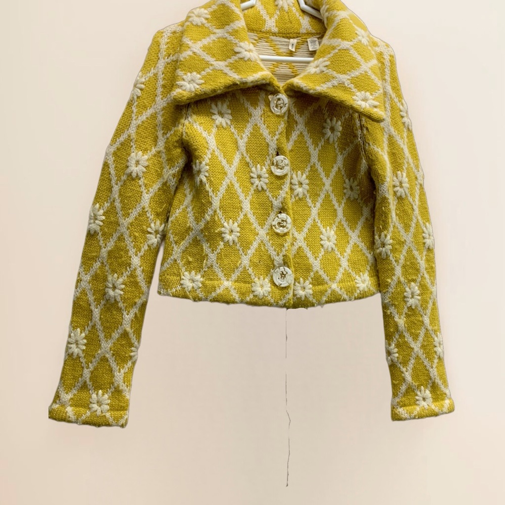 Yellow And White Patterned Jacket - image 1